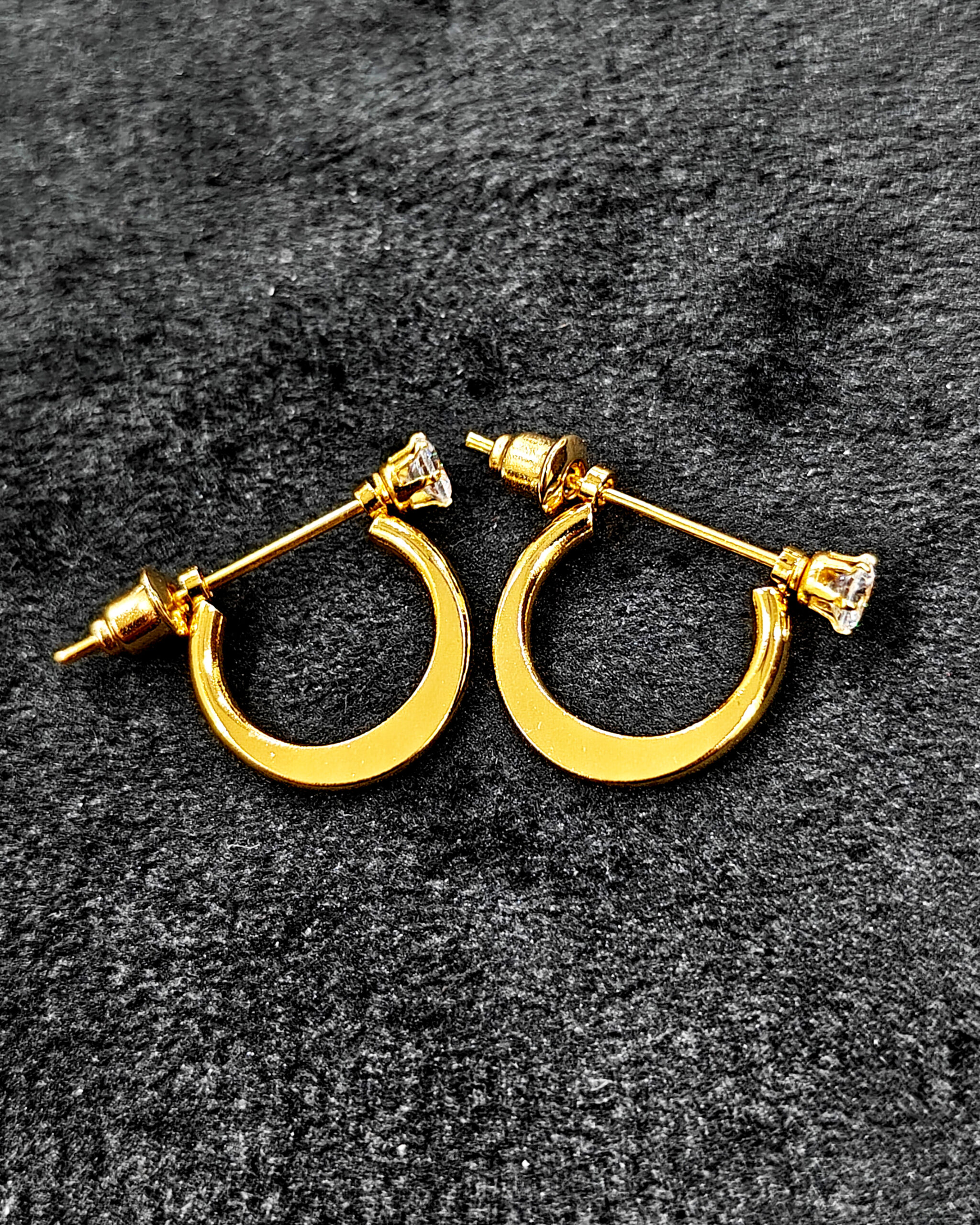 Cubic Zirconia Studded Kundal Baali - Image 2